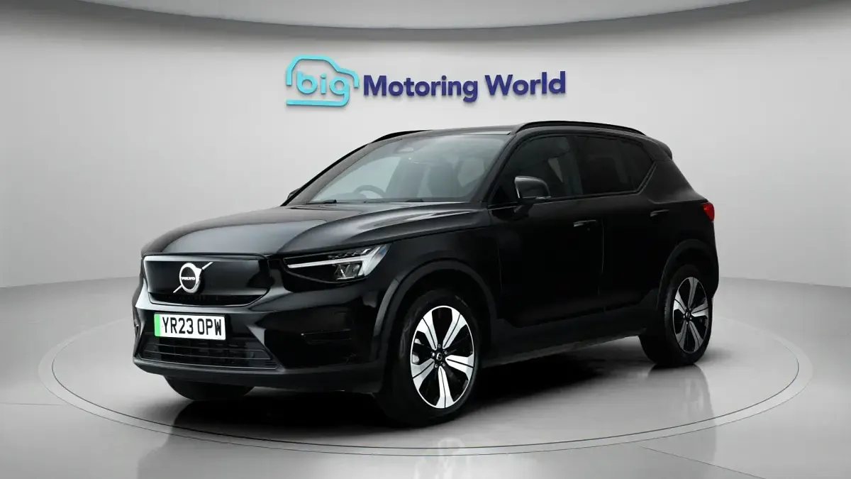Used Volvo XC40 Core 300 kW (408 HP) 2022 Black SUV