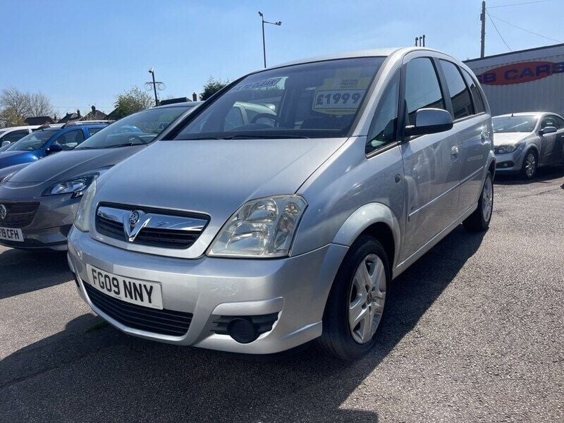 Silver Used 2009 Vauxhall Meriva Active MPV | £1,999 (Good price) - Image 1/4