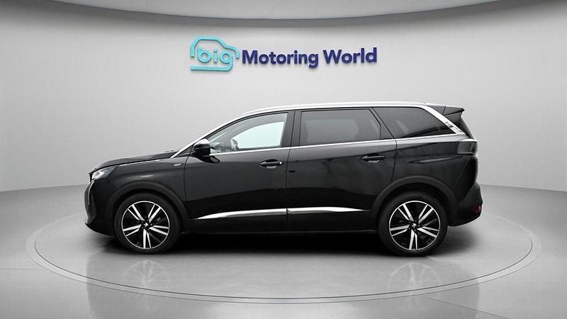 Used Peugeot 5008 Premium 130 HP (95 kW) 2021 Black SUV