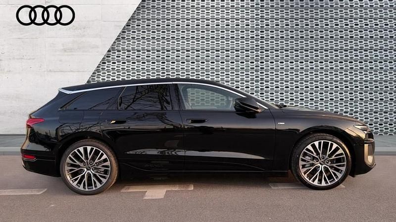 New Audi A6 e-tron S-Line 210 kW (286 HP) 2026 Black Estate