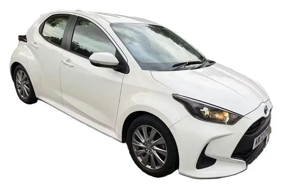 Used Toyota Yaris 116 HP (85 kW) 2022 White Hatchback