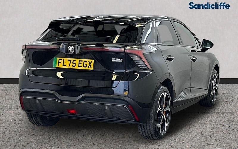 Begagnad MG MG4 EV 319 kW (435 HK) 2025 Halvkombi