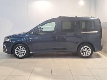 Used Ford Tourneo Titanium 2022 Blue Estate