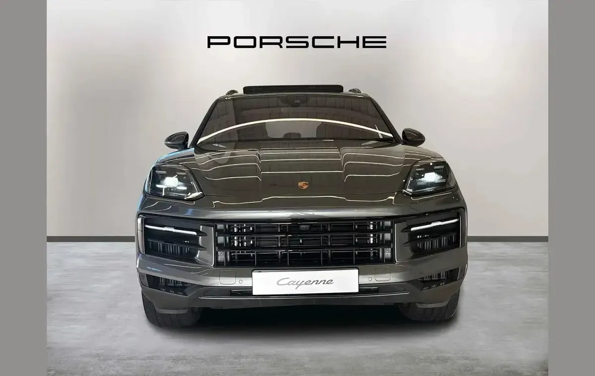 Used Porsche Cayenne S 468 HP (344 kW) 2025 Grey SUV