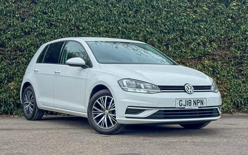 Used VW Golf VII SE 110 HP (80 kW) 2018 White Hatchback