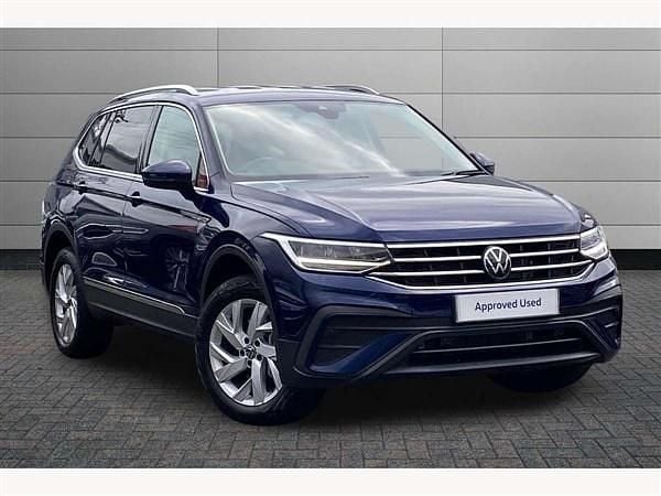 Atlantic blue New 2025 VW Tiguan Allspace Life SUV | £29,195 (Good price) - Image 1/3