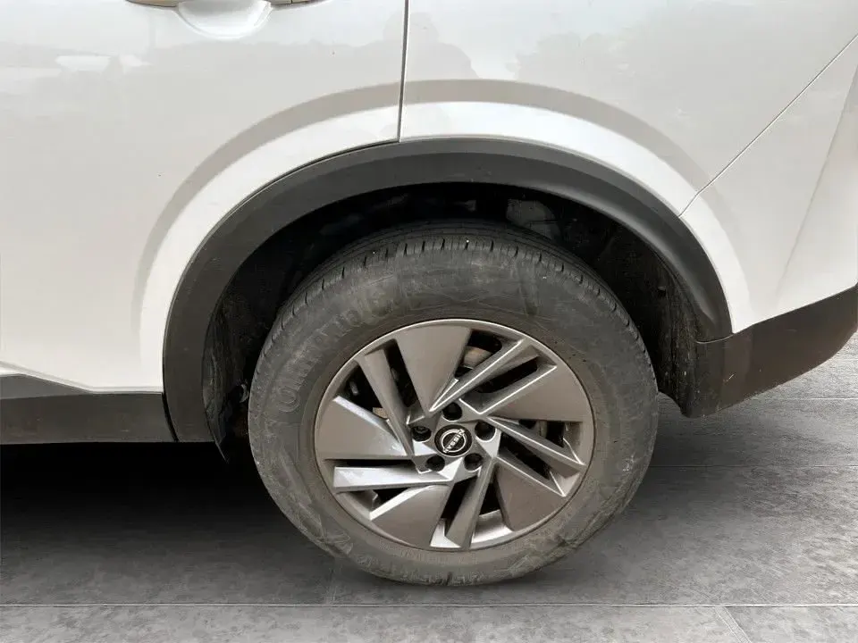 Used Nissan Qashqai Acenta Premium 2023 White SUV