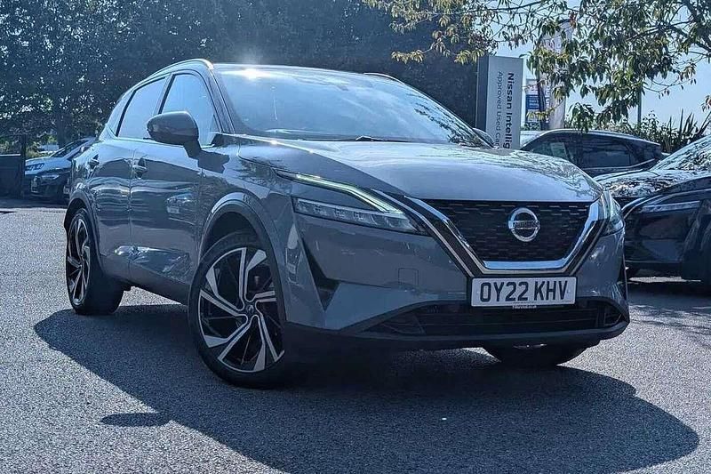 Grey Used 2022 Nissan Qashqai Tekna+ SUV | £21,290 (A bit pricey) - Image 1/4