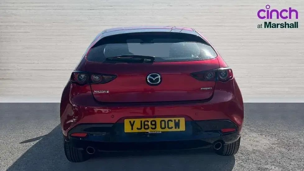 Used Mazda 3 122 HP (89 kW) 2019 Red Hatchback