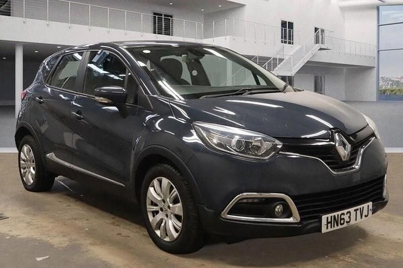 Used Renault Captur Expression+ 90 HP (66 kW) 2013 Blue SUV