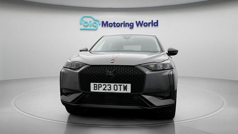 Image 2/4