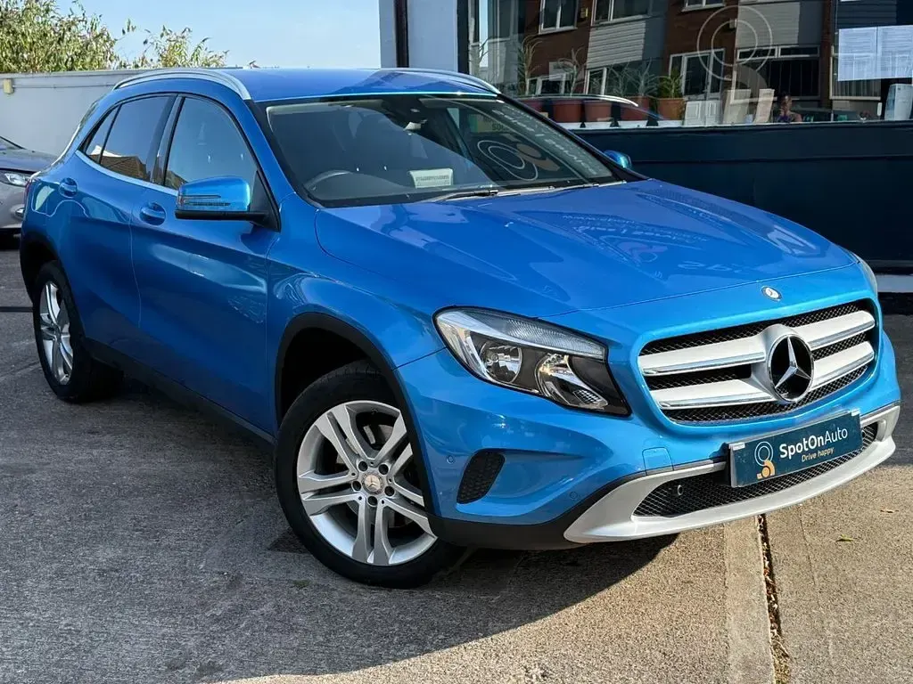 Used Mercedes GLA250 Executive 211 HP (155 kW) 2016 Blue SUV