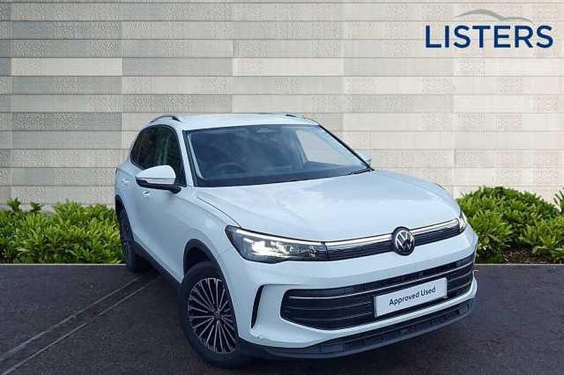 Pure white New 2025 VW Tiguan Match SUV | £32,793 - Image 1/4