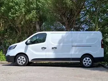 Used Renault Trafic 2024 White MPV