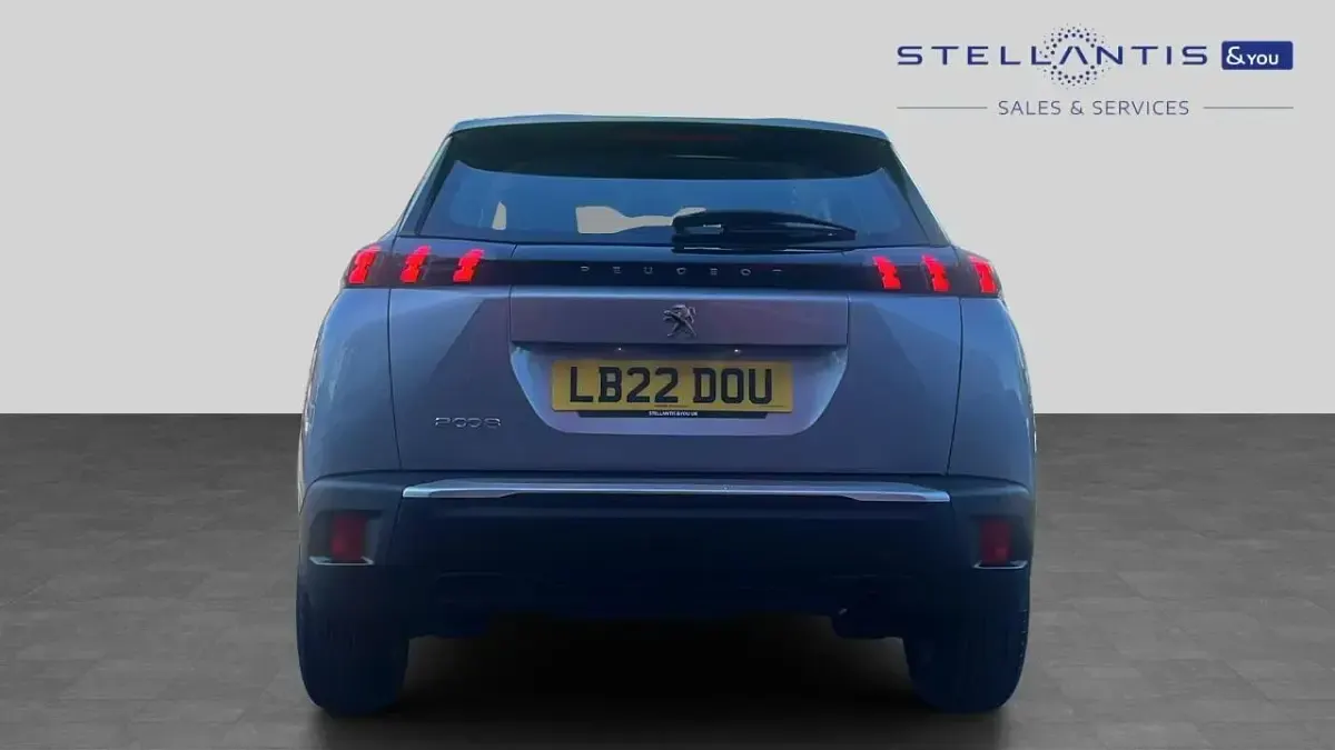 Second-hand Peugeot 2008 Active Premium 100 CP (73 kW) 2022 Gri SUV