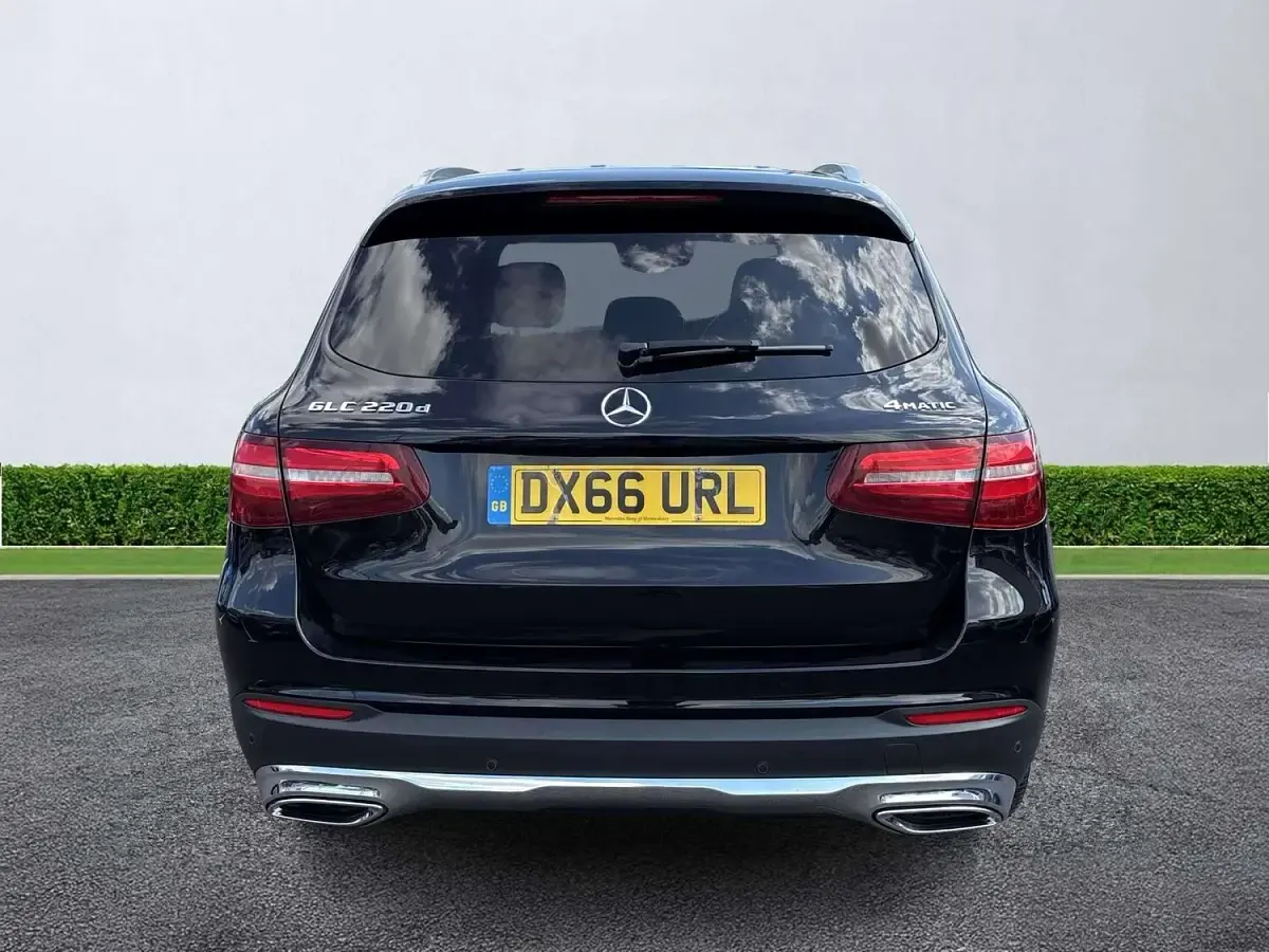 Used Mercedes GLC220 Premium 170 HP (125 kW) 2016 Black SUV