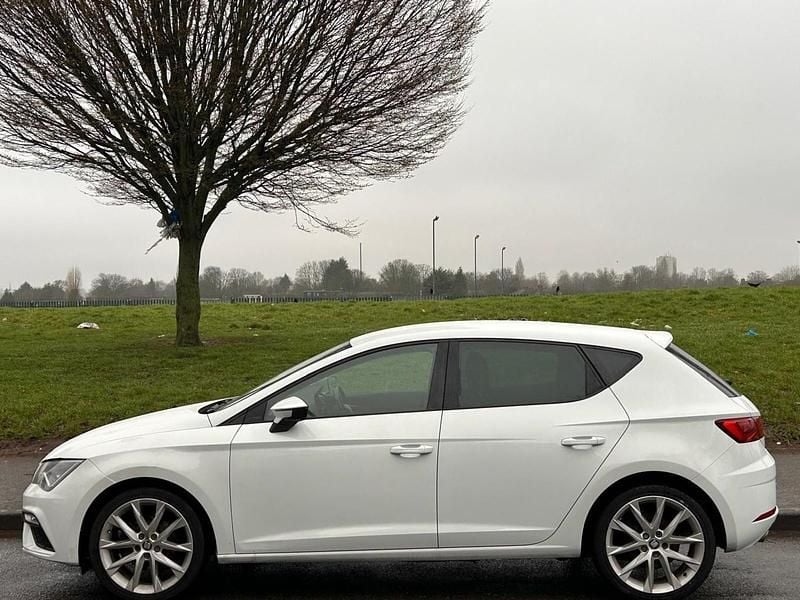 Used Seat Leon FR 2017 White Hatchback