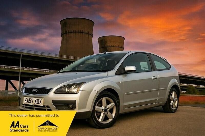 Used 2007 Ford Focus Zetec Hatchback | £1,290 (Good price) - Image 1/1