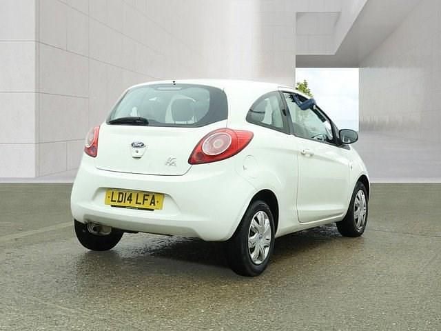 Used Ford Ka S 69 HP (50 kW) 2014 White Hatchback