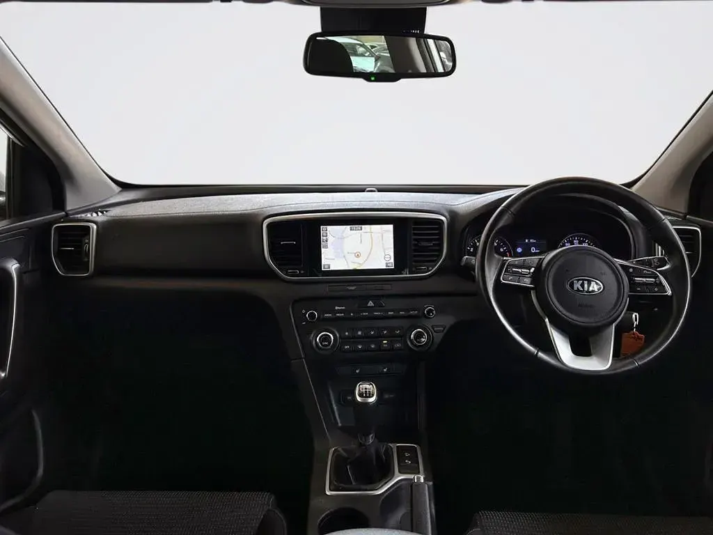 Used Kia Sportage 177 HP (130 kW) 2019 White SUV
