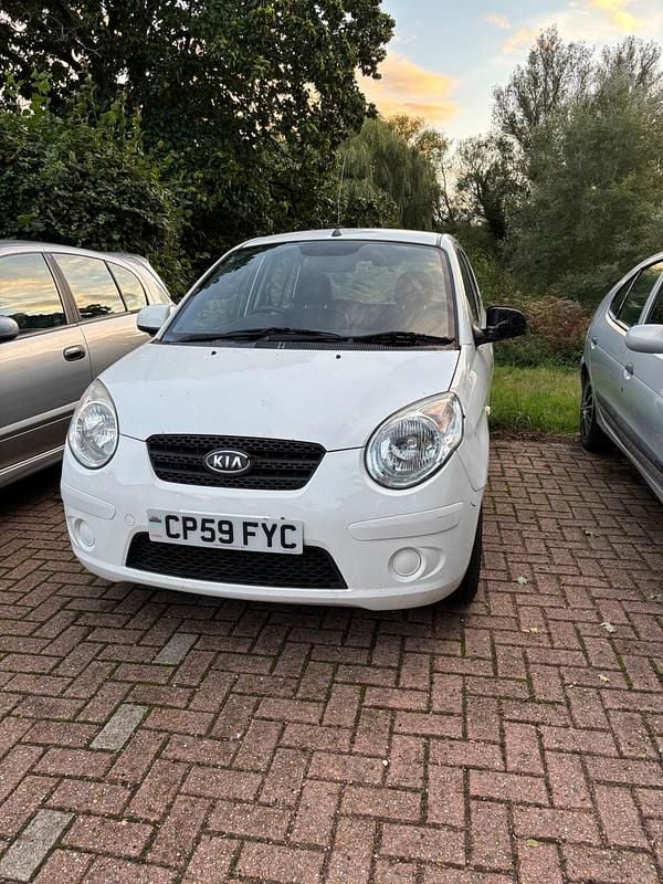 White Used 2009 Kia Picanto Hatchback | £1,100 (Good price) - Image 1/1