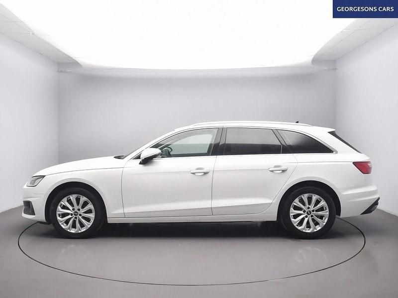 Used Audi A4 Comfort 150 HP (110 kW) 2021 White Estate