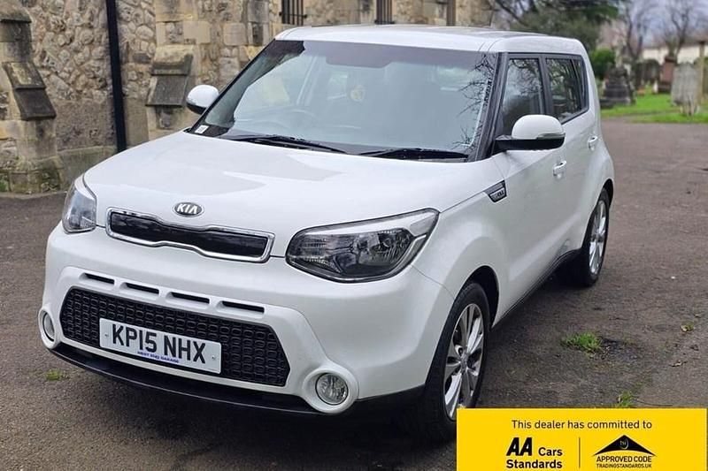 White Used 2015 Kia Soul 2 SUV | £5,488 (Good price) - Image 1/1