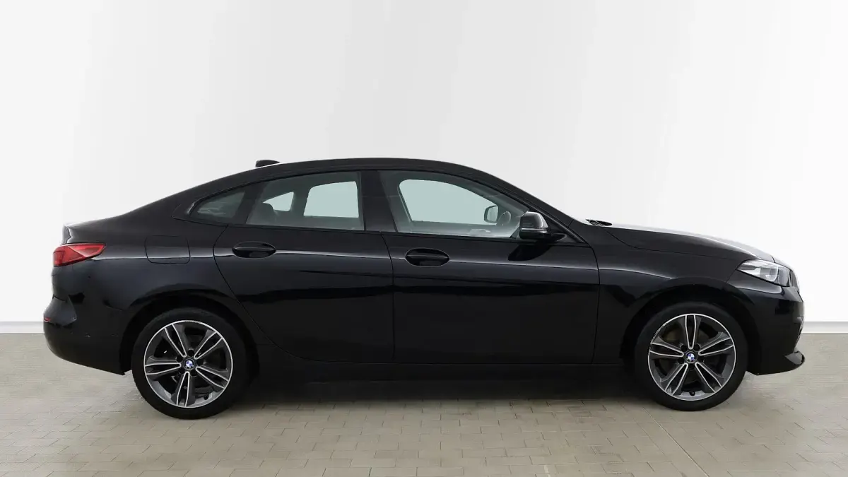 Used BMW 218 Sport Line 134 HP (98 kW) 2021 Black Coupe