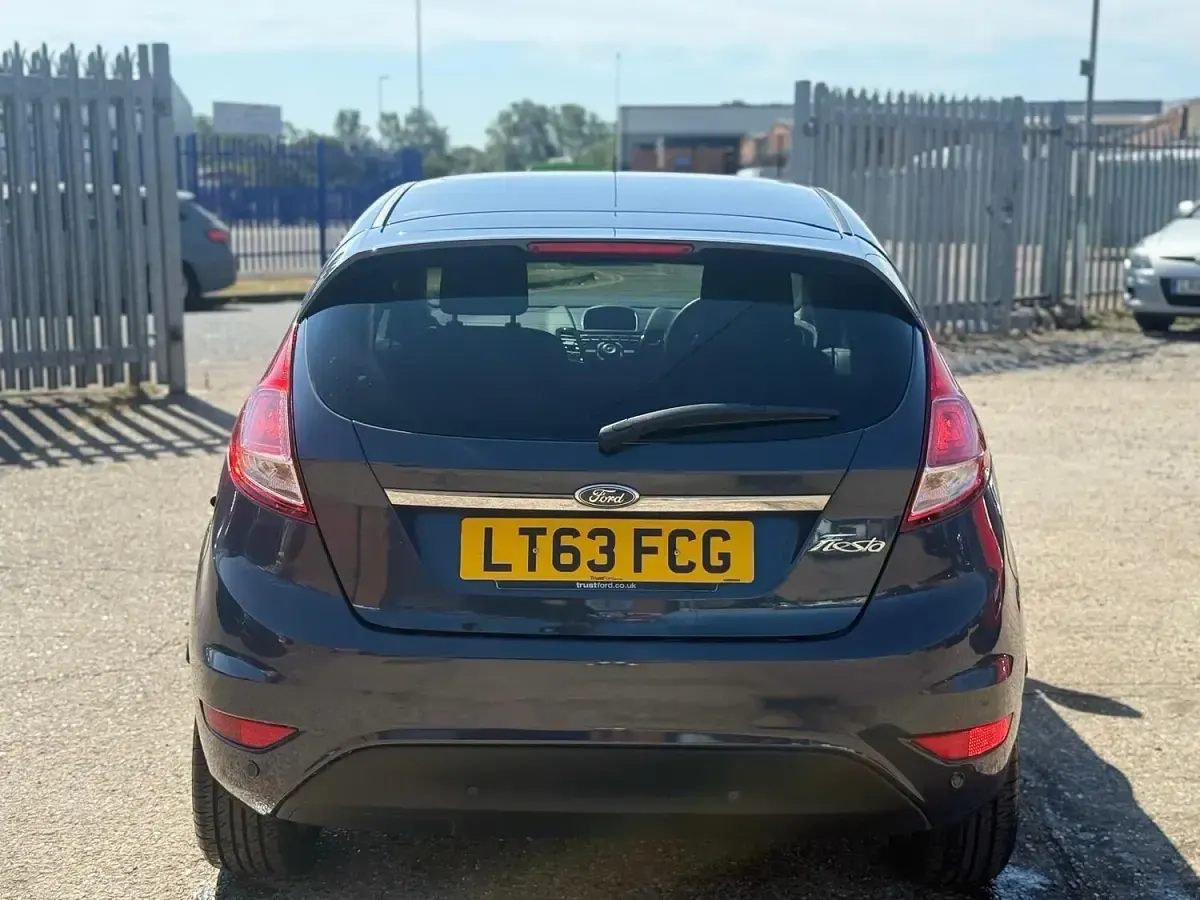 Used Ford Fiesta Titanium 2013 Grey Hatchback