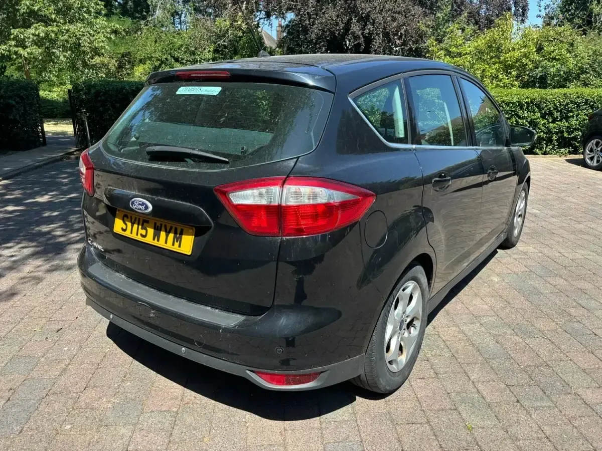 Used Ford C-MAX Zetec 2015 Black MPV