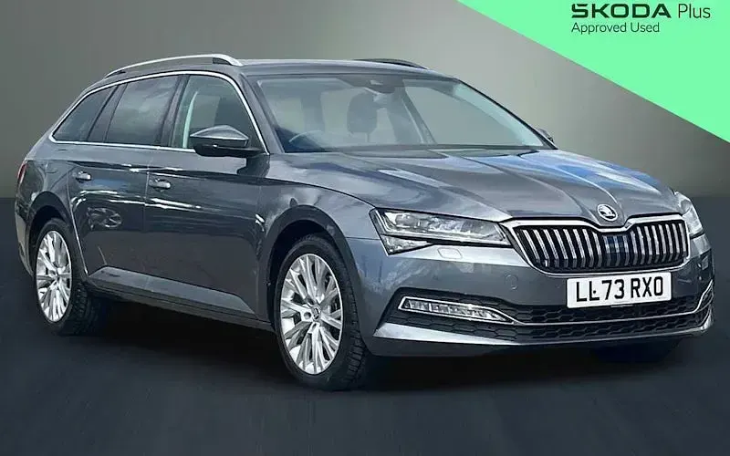 Usado Skoda Superb SE L 150 CV (110 kW) 2023 Familiar