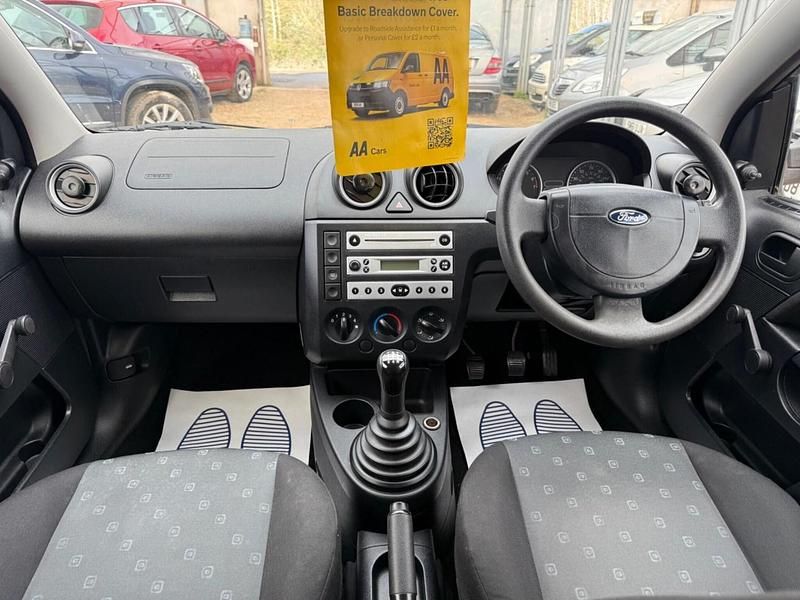 Used Ford Fiesta Finesse 2004 Blue Hatchback