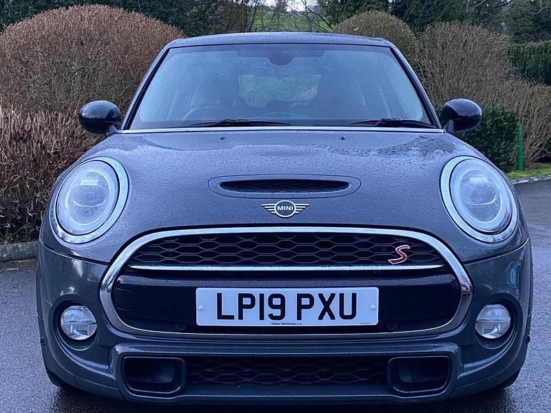 Usado Mini Cooper S Classic 2019 Cinzento Citadino