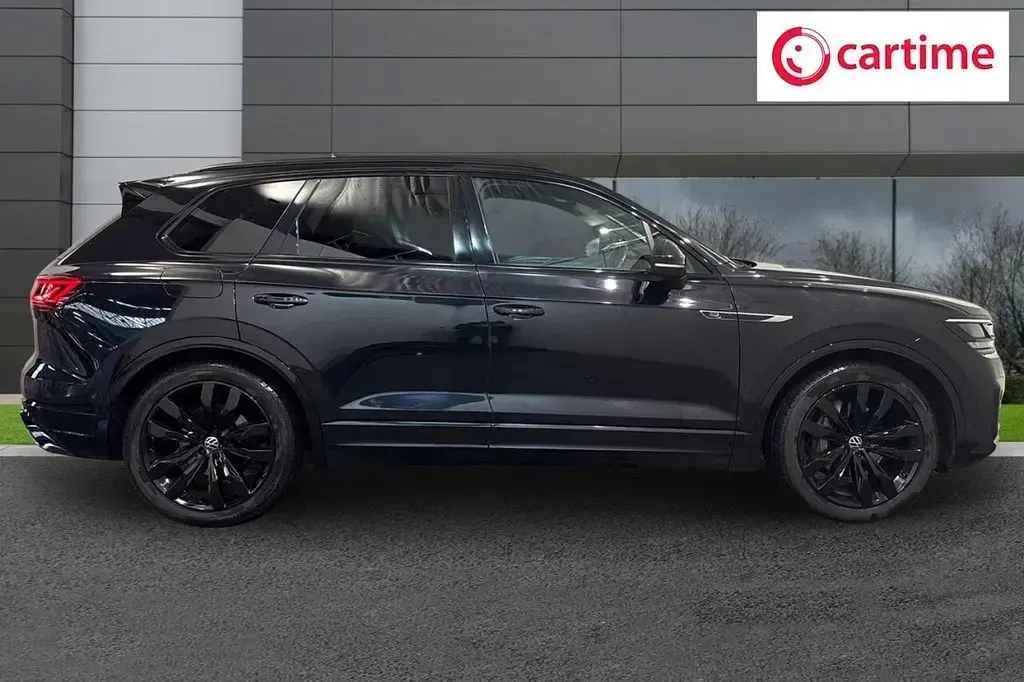 Używany VW Touareg Black Edition 286 KM (210 kW) 2022 Czarny SUV