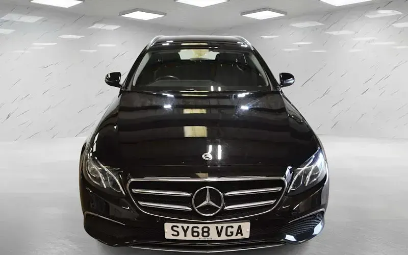 Used Mercedes E200 SE 184 HP (135 kW) 2018 Black Estate