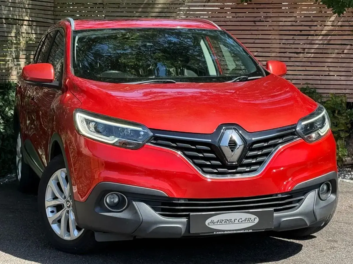 Used Renault Kadjar Dynamique 110 HP (80 kW) 2017 Red SUV