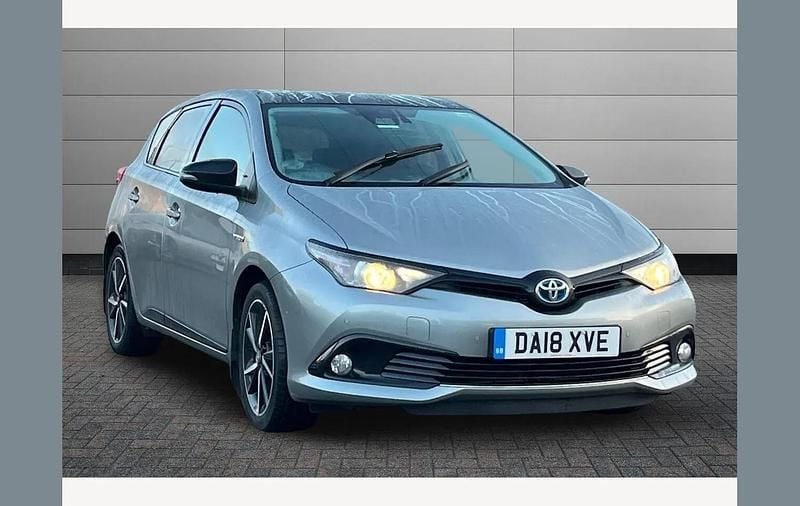 Other Used 2018 Toyota Auris Hybrid Design Hatchback | £13,000 (Fair price) - Image 1/2