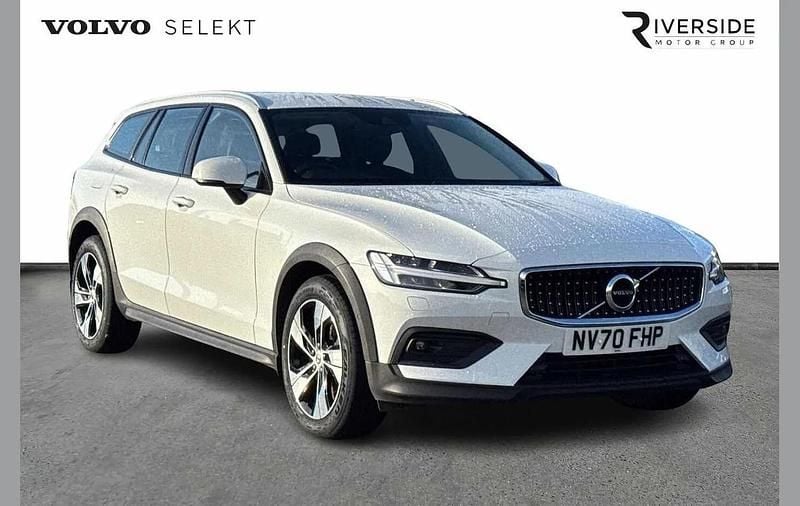 White Used 2020 Volvo V60 CC Pro Estate | £25,991 (A bit pricey) - Image 1/4