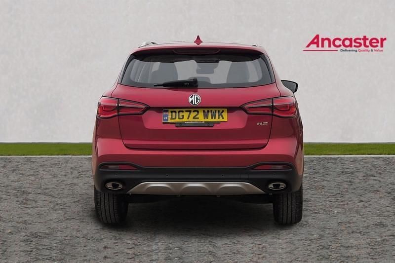 Used MG HS Excite 159 HP (116 kW) 2023 Red SUV