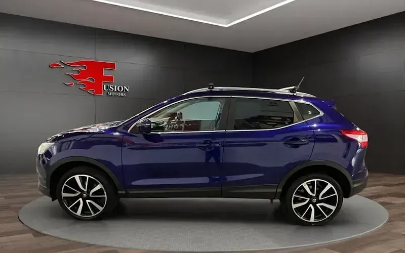 Used Nissan Qashqai Tekna 110 HP (80 kW) 2017 Blue SUV