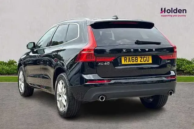 Used Volvo XC60 Momentum 188 HP (138 kW) 2019 Black SUV