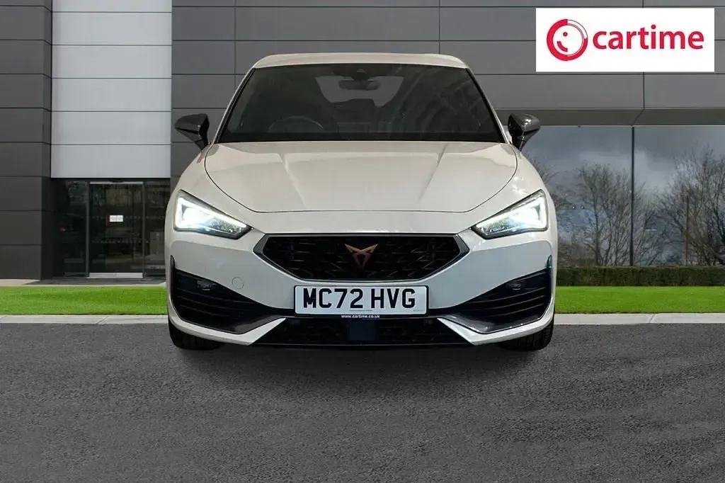 Used Cupra Leon VZ1 245 HP (180 kW) 2023 White Hatchback