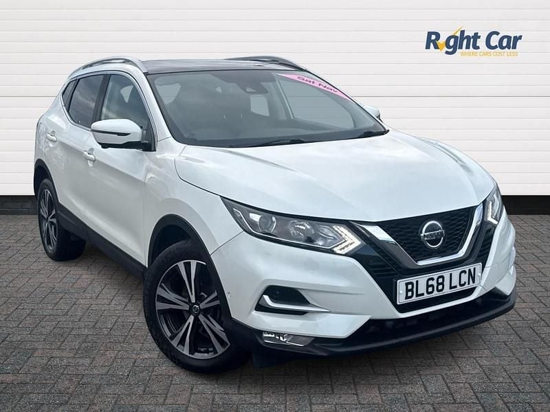Used Nissan Qashqai N-Connecta 140 HP (102 kW) 2018 White SUV