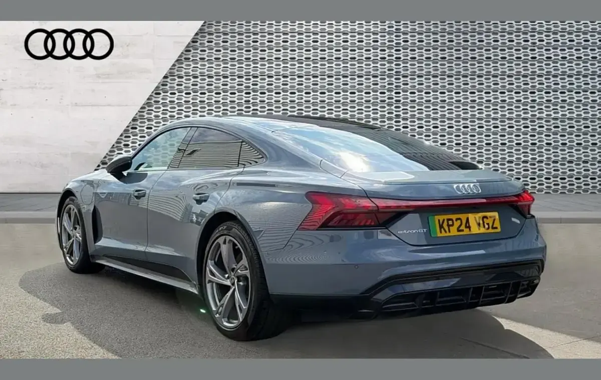 Used Audi e-tron GT quattro Comfort 384 kW (523 HP) 2024 Grey Sedan