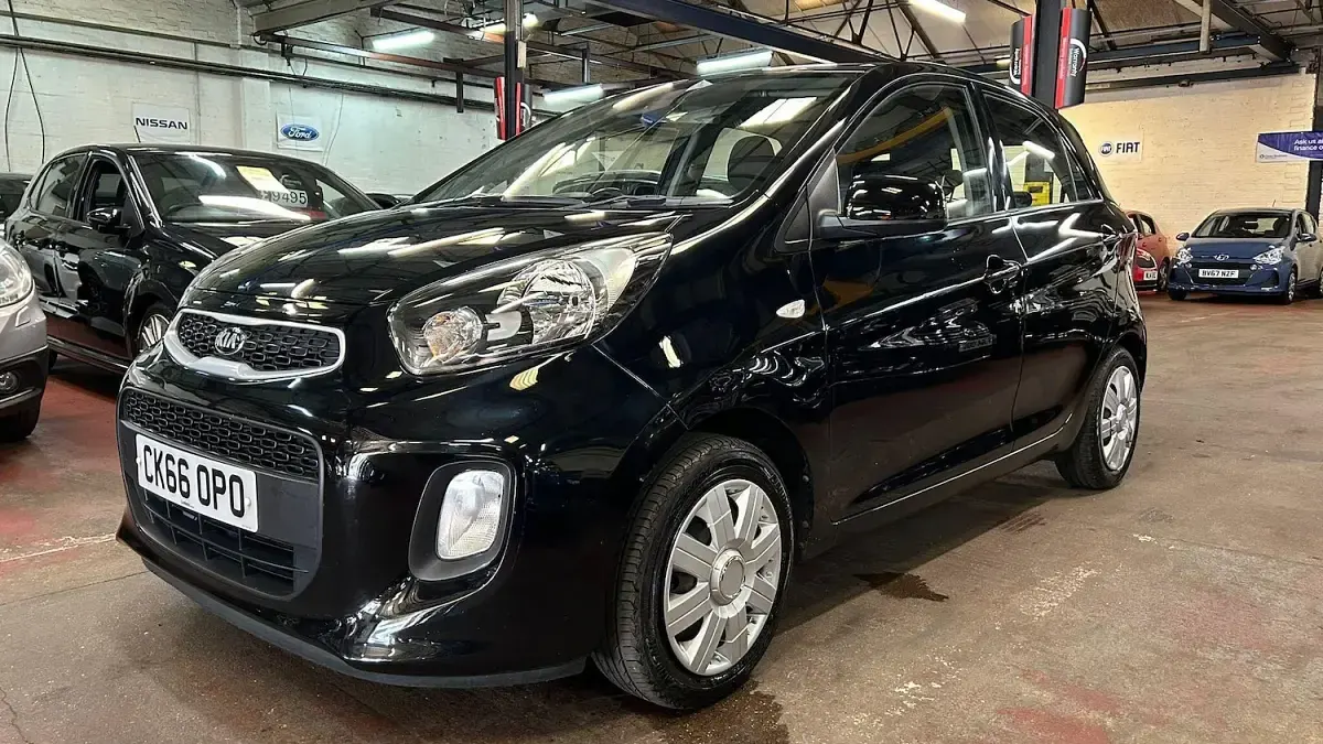 Used Kia Picanto Air 66 HP (48 kW) 2016 Black Hatchback