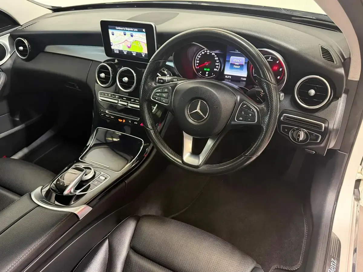 Used Mercedes C250 Premium 204 HP (150 kW) 2017 White Estate