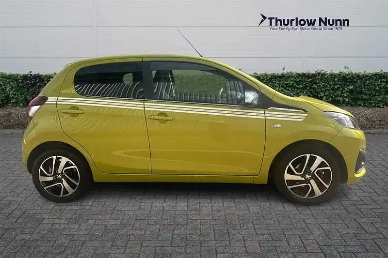 Used Peugeot 108 Collection 72 HP (52 kW) 2020 Green Hatchback