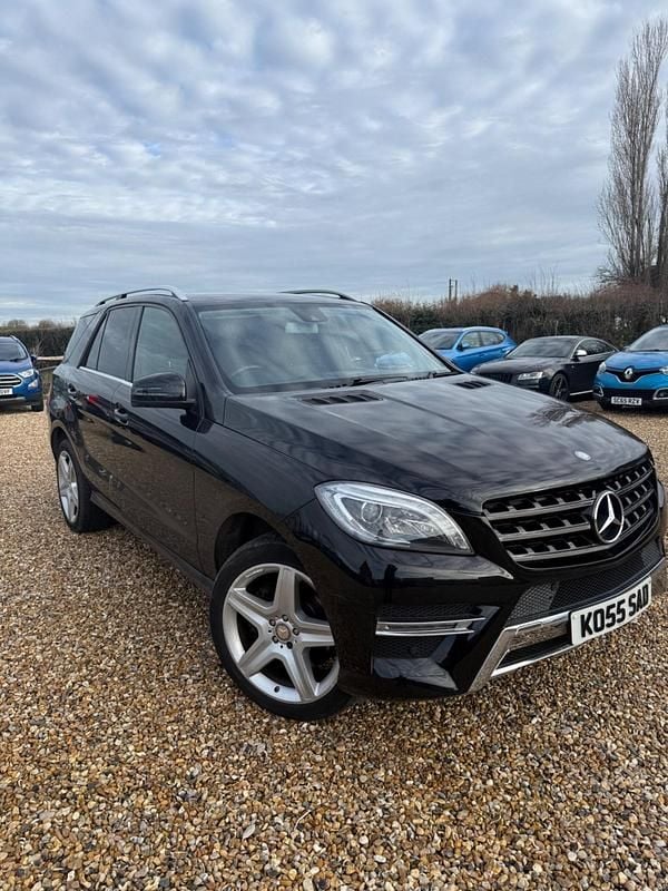 Black Used 2015 Mercedes ML350 AMG line SUV | £13,495 (Fair price) - Image 1/4