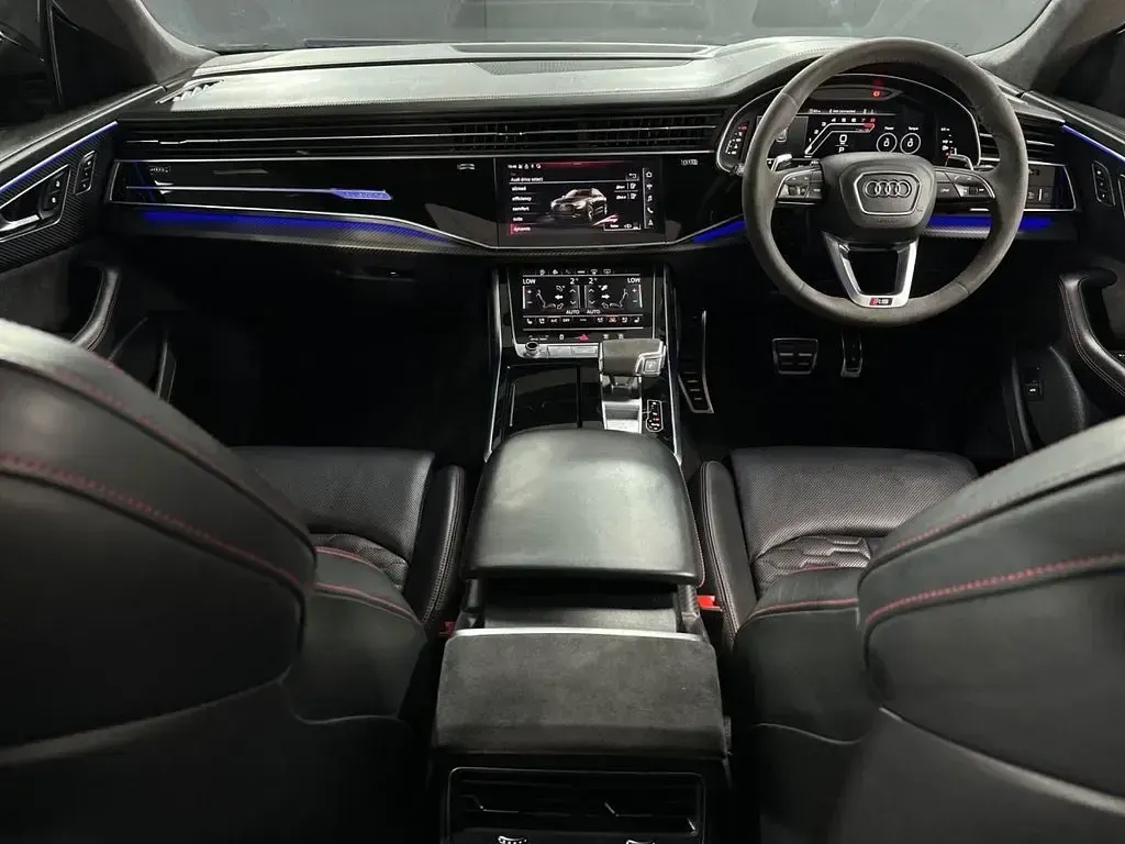 Used Audi Q8 Comfort 600 HP (441 kW) 2022 Black SUV