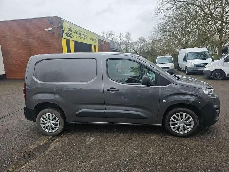 Grey Used 2020 Citroën Berlingo MPV | £6,295 (Good price) - Image 1/4